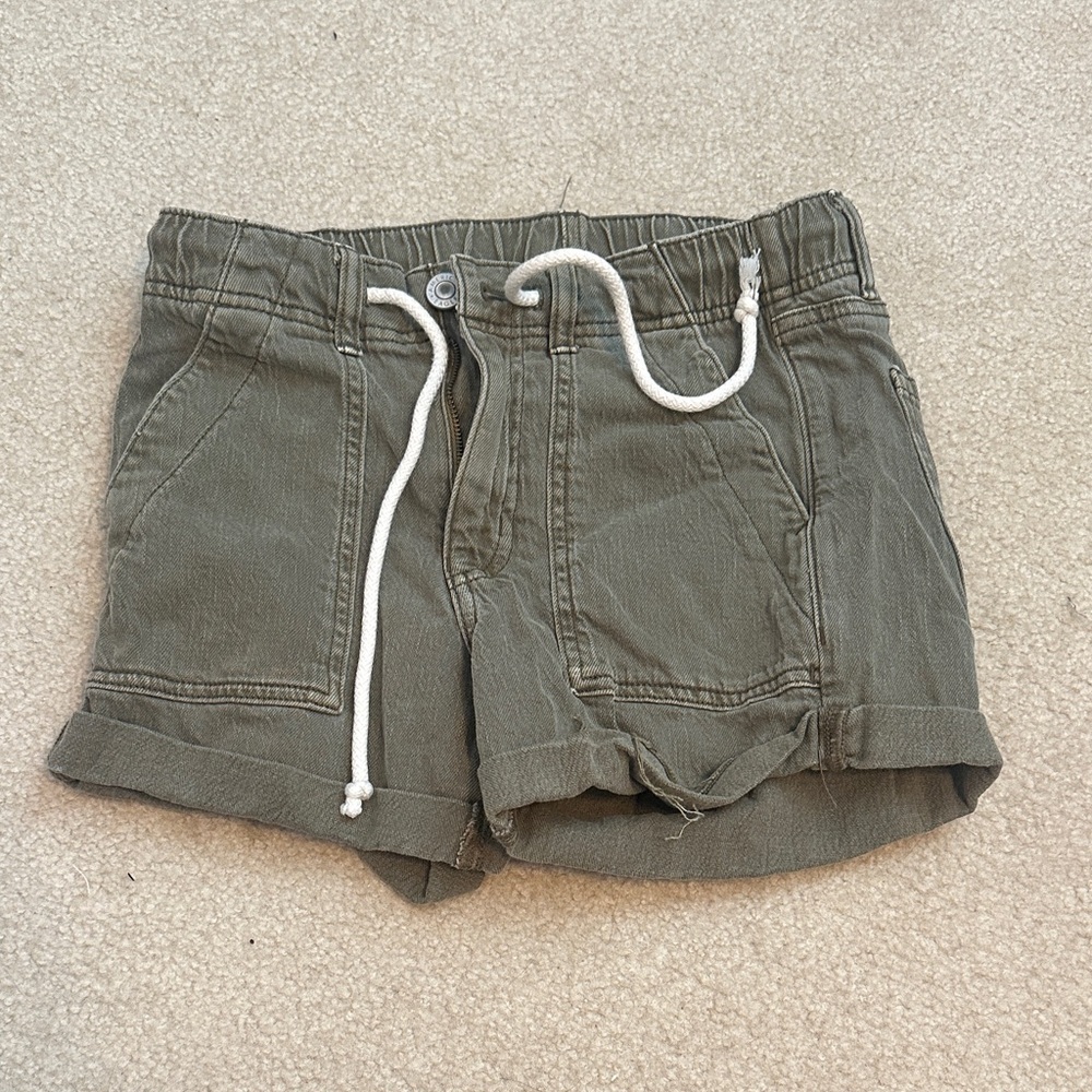 American Eagle Casual Olive Green Shorts